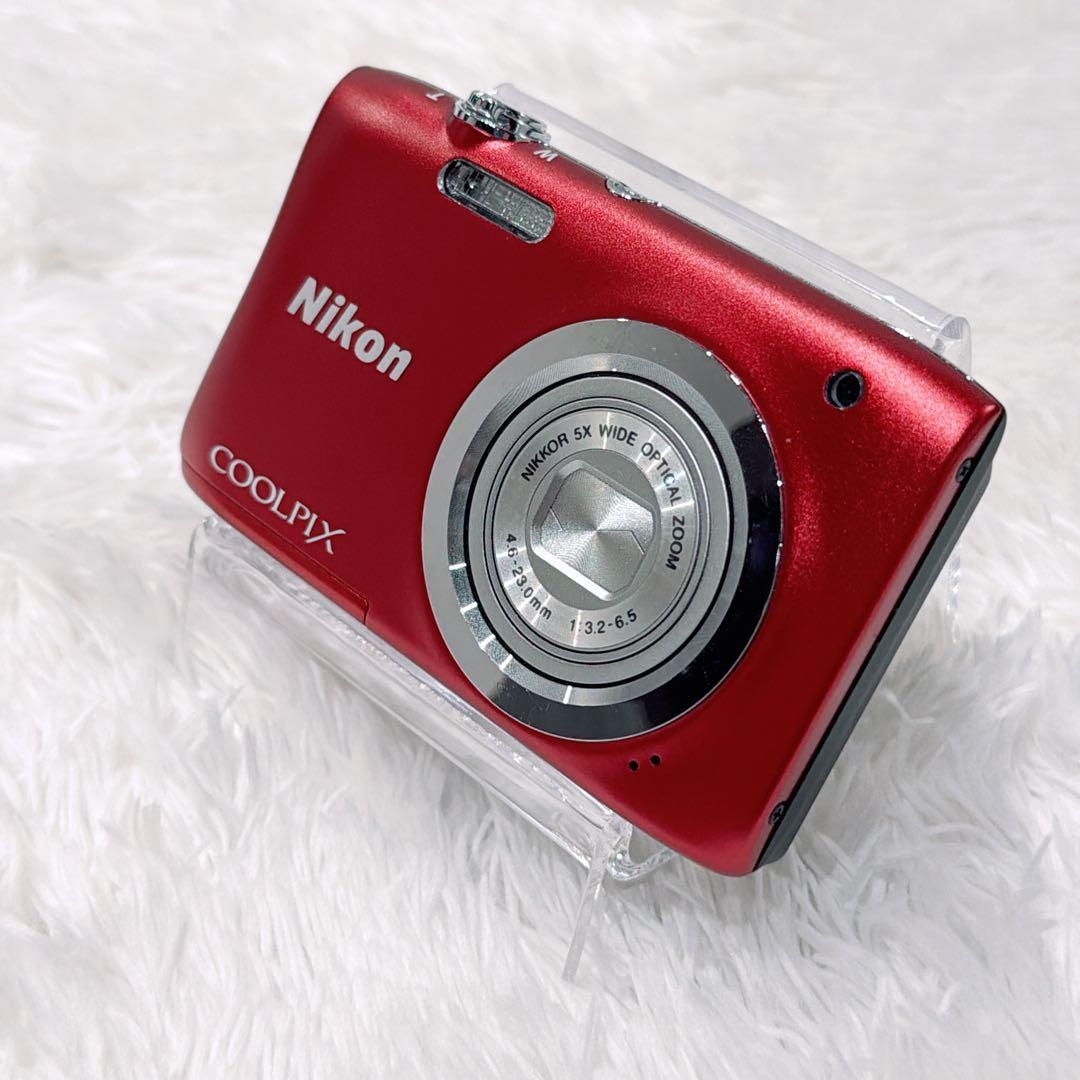【極美品】NIKON COOLPIX A100 デジタルカメラ レッド