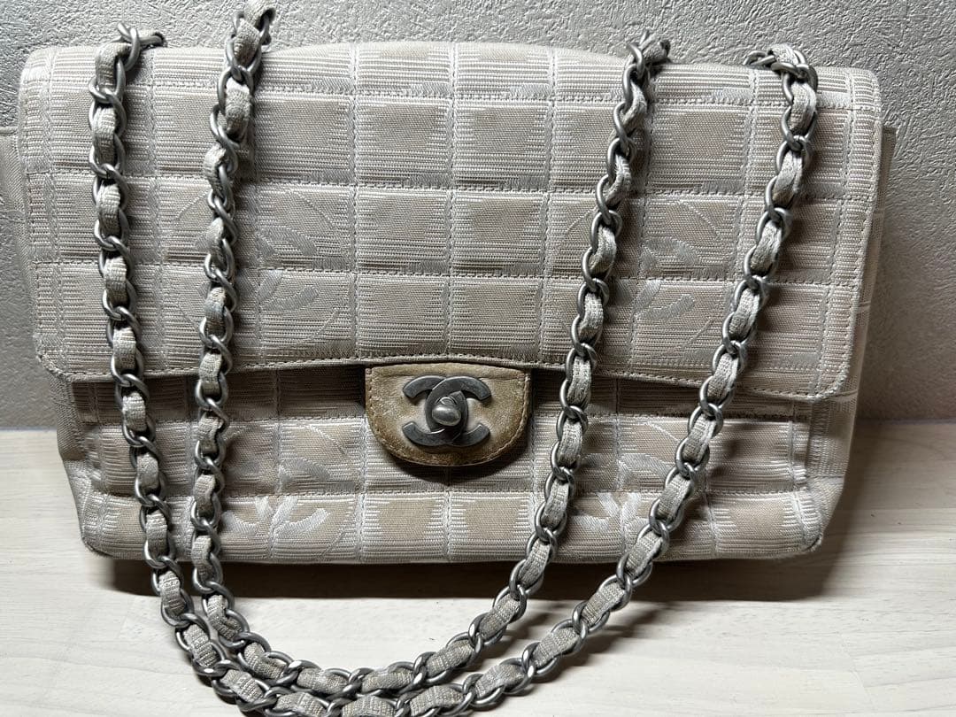 CHANEL　シャネル　ニュートラベルライン　ショルダーバッグ　チェーンバッグ