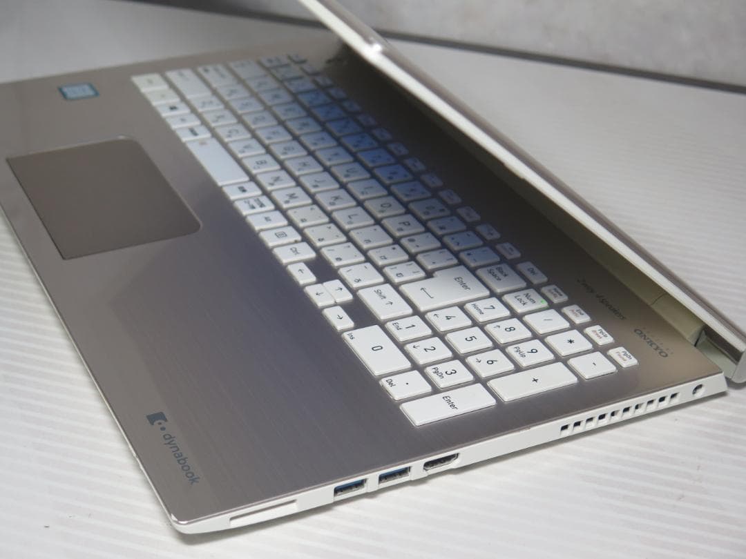 Dynabook 第8世代 i7 512GB オフィス2024 　メモリ16GB