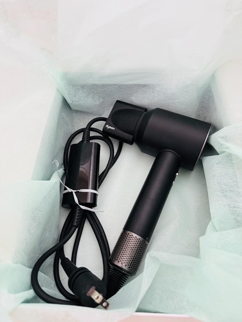 【令和の諸葛孔明】【値下げ】dyson ヘアドライヤー ブラック