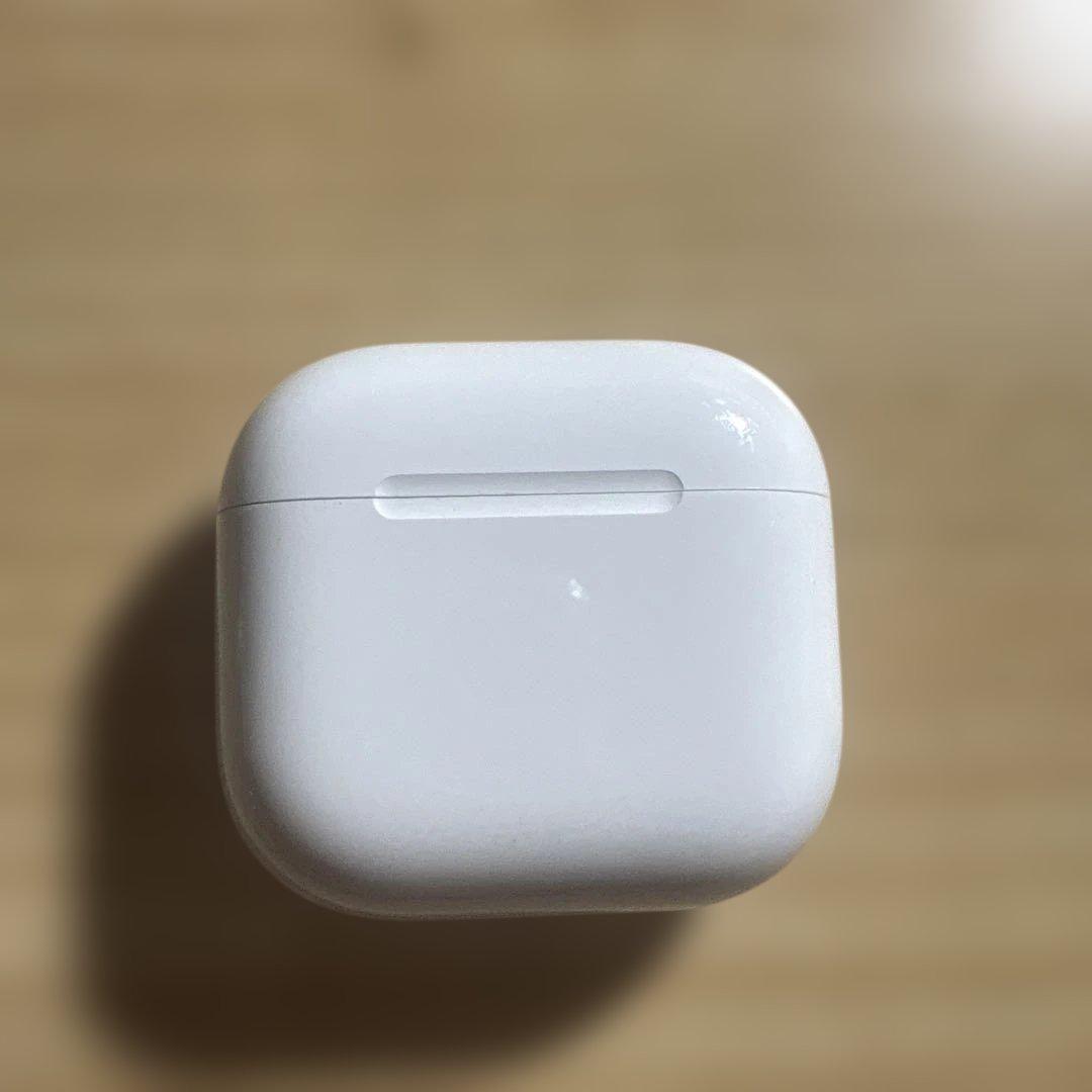 Apple AirPods4 本体 ホワイト