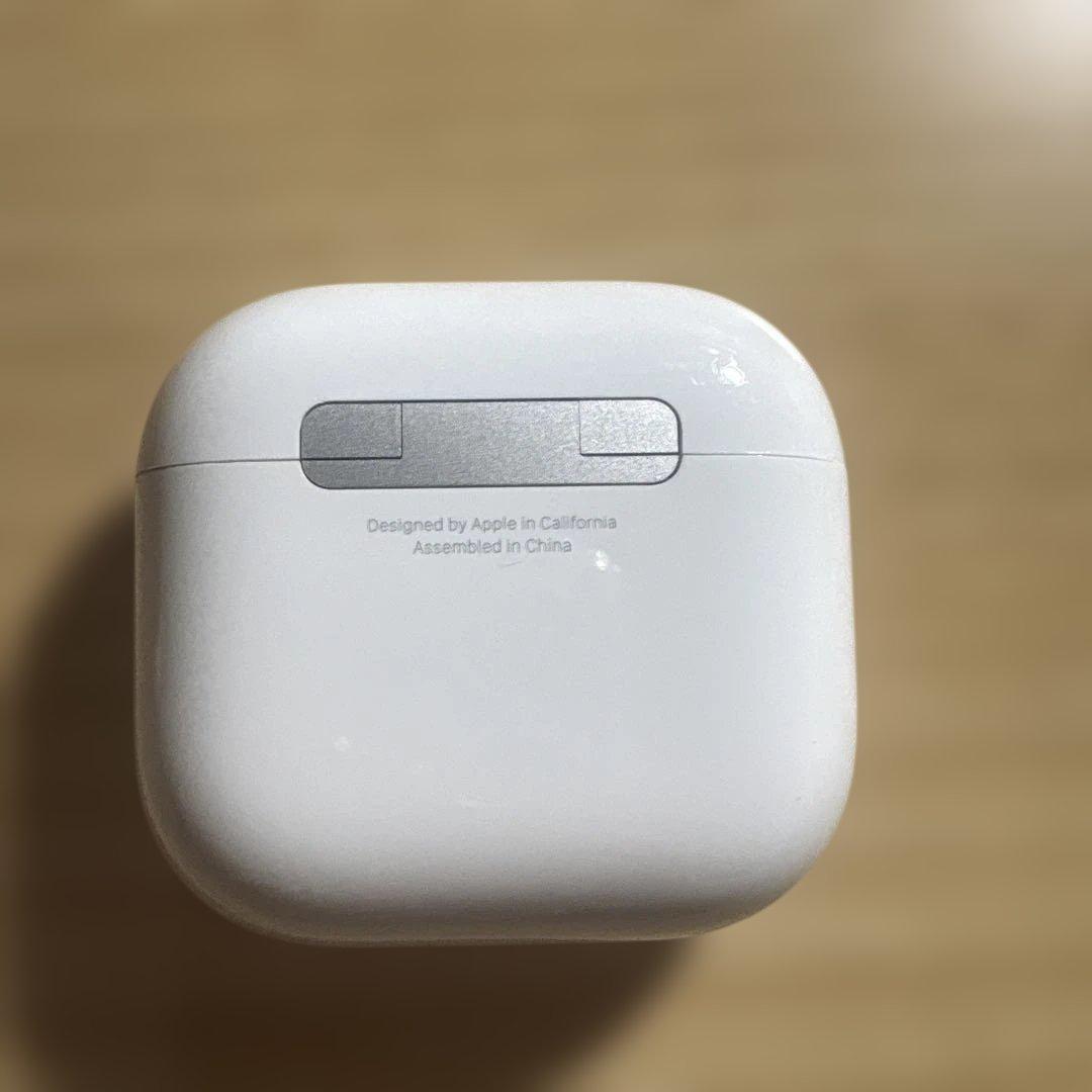 Apple AirPods4 本体 ホワイト