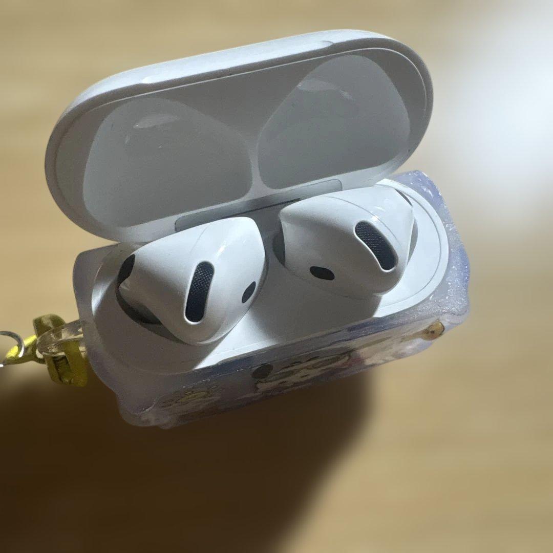 Apple AirPods4 本体 ホワイト