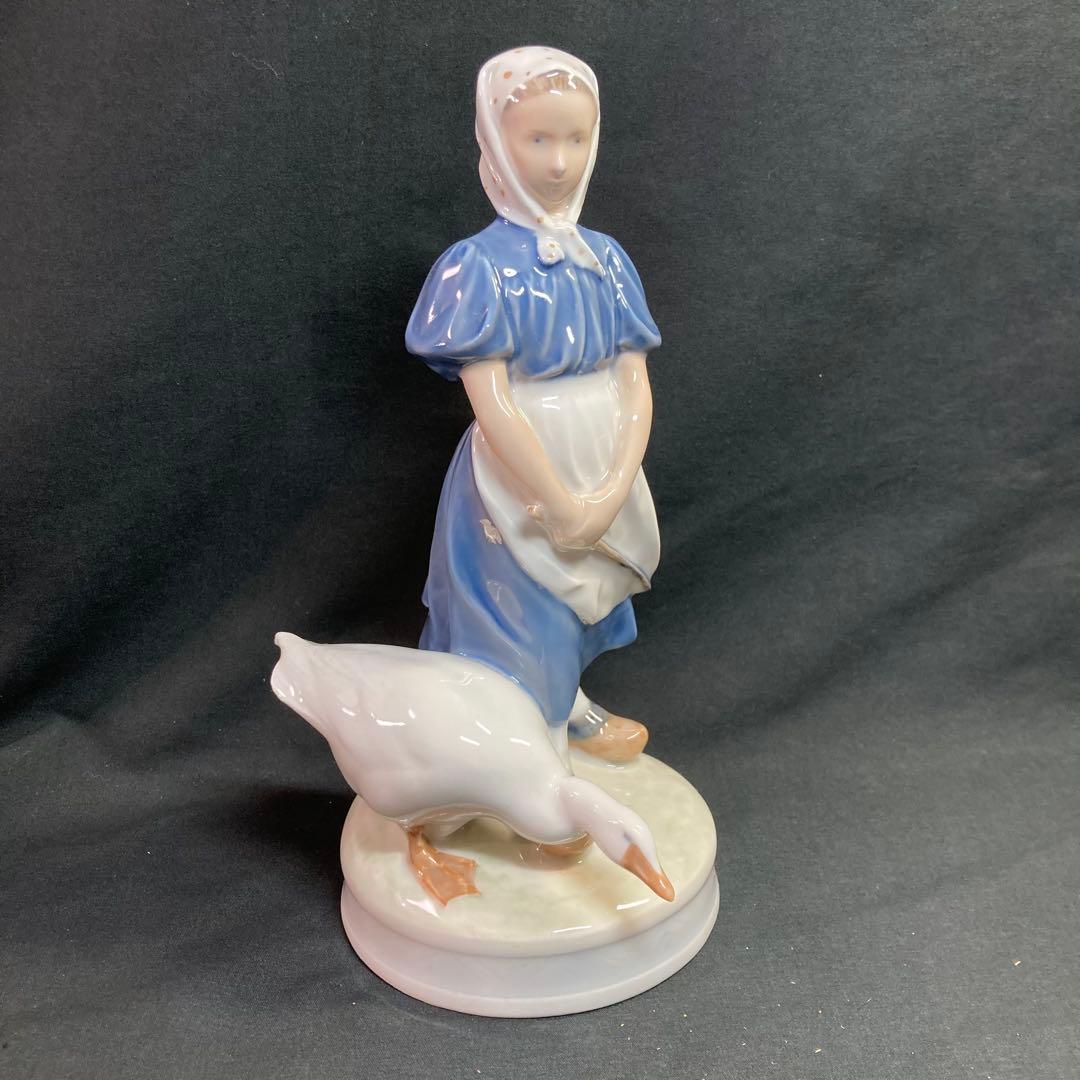 はなぞの様【美品】ロイヤルコペンハーゲン ガチョウと歩く少女 シルバースワン