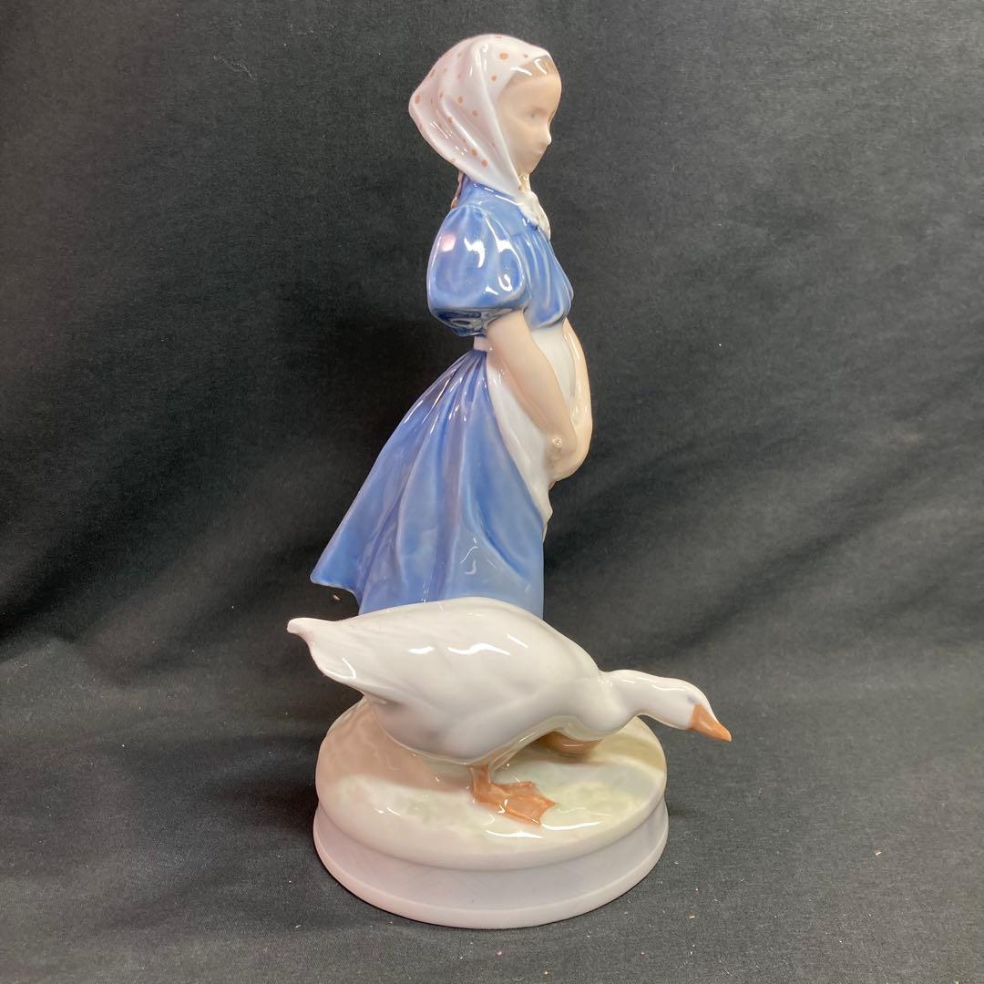 はなぞの様【美品】ロイヤルコペンハーゲン ガチョウと歩く少女 シルバースワン