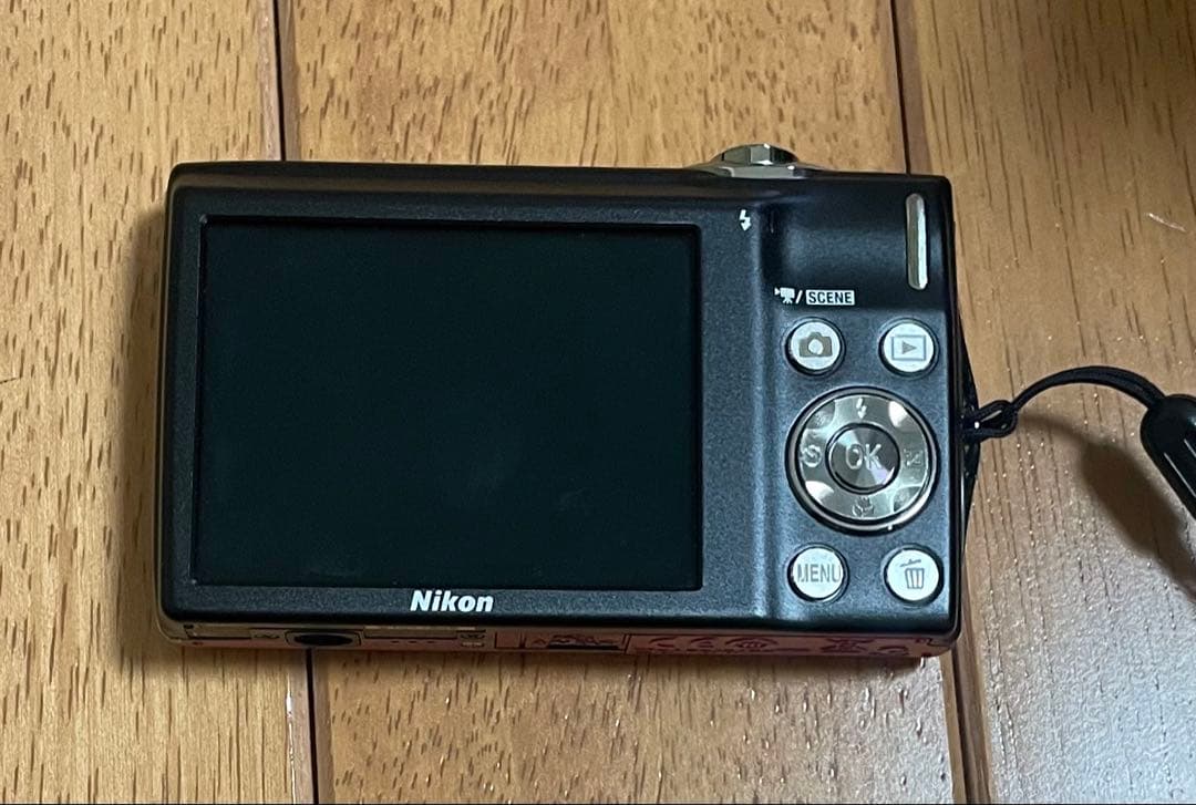 Nikon COOLPIX S3000 ピンク