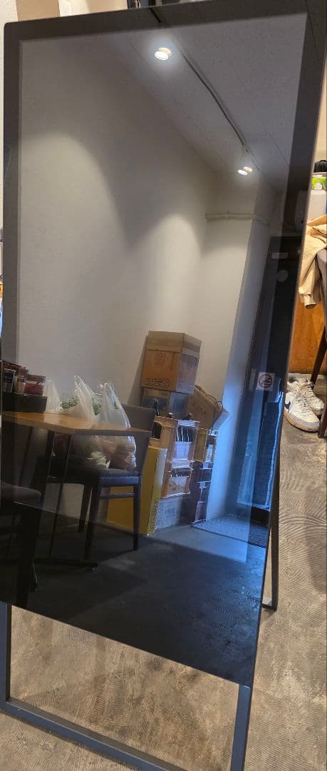 大型ディスプレイ本体 576mm x 1916mm