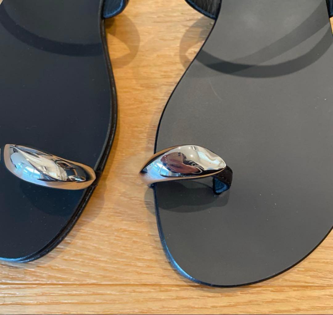 新品　GIUSEPPE ZANOTTI オヤユビプレートサンダル