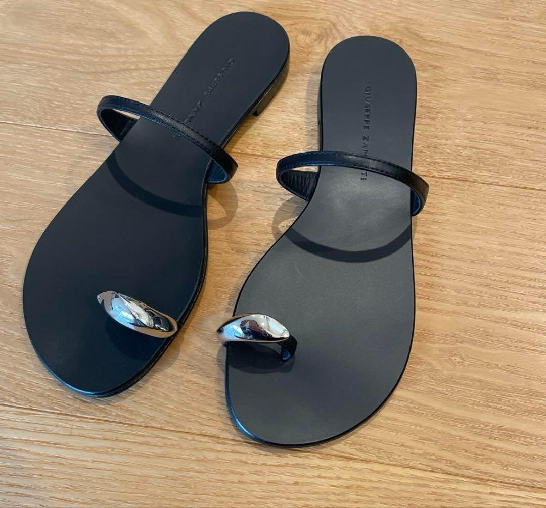 新品　GIUSEPPE ZANOTTI オヤユビプレートサンダル