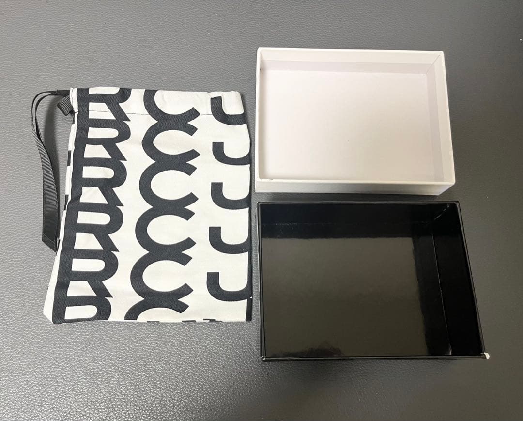 MARC JACOBS マークジェイコブス　モノグラムネックレス