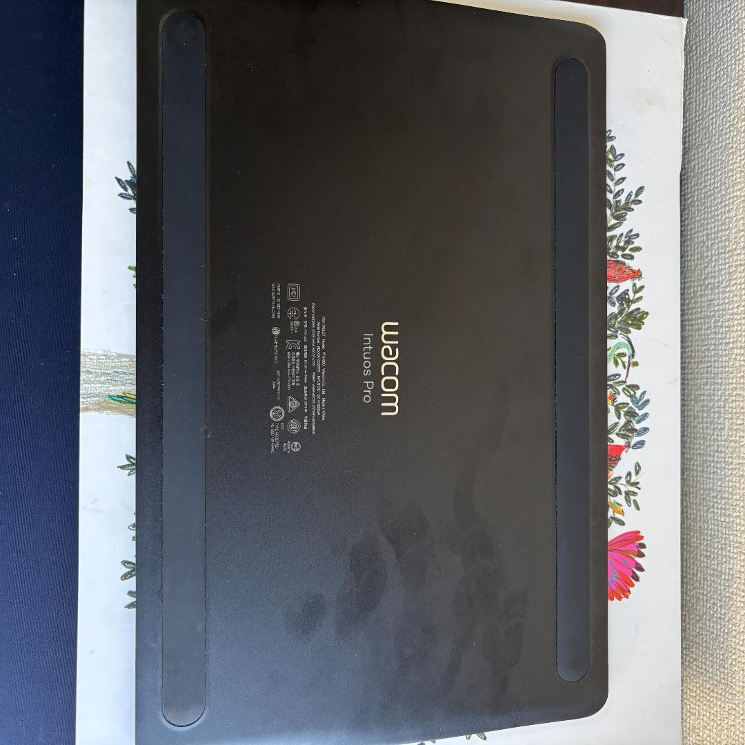 ワコム Wacom Intuos Pro PTH-660/K0 ペンタブレット