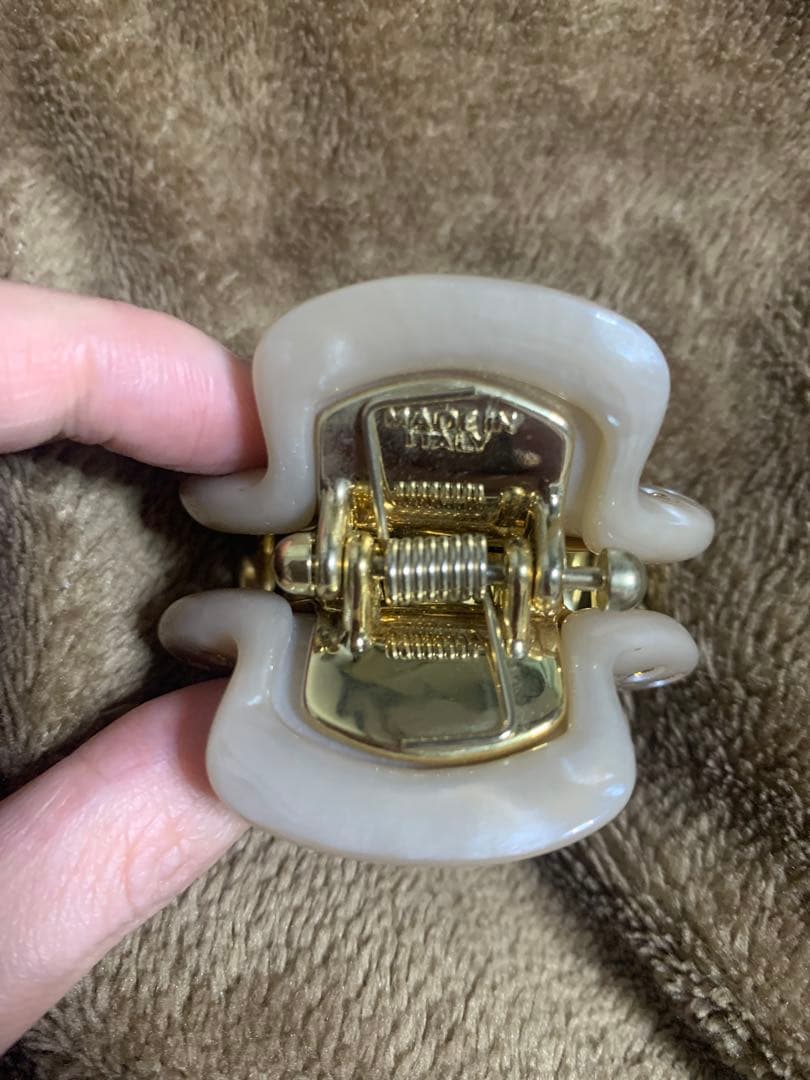 acca ティアラクリップ (ベージュ) Gサイズ グランデ