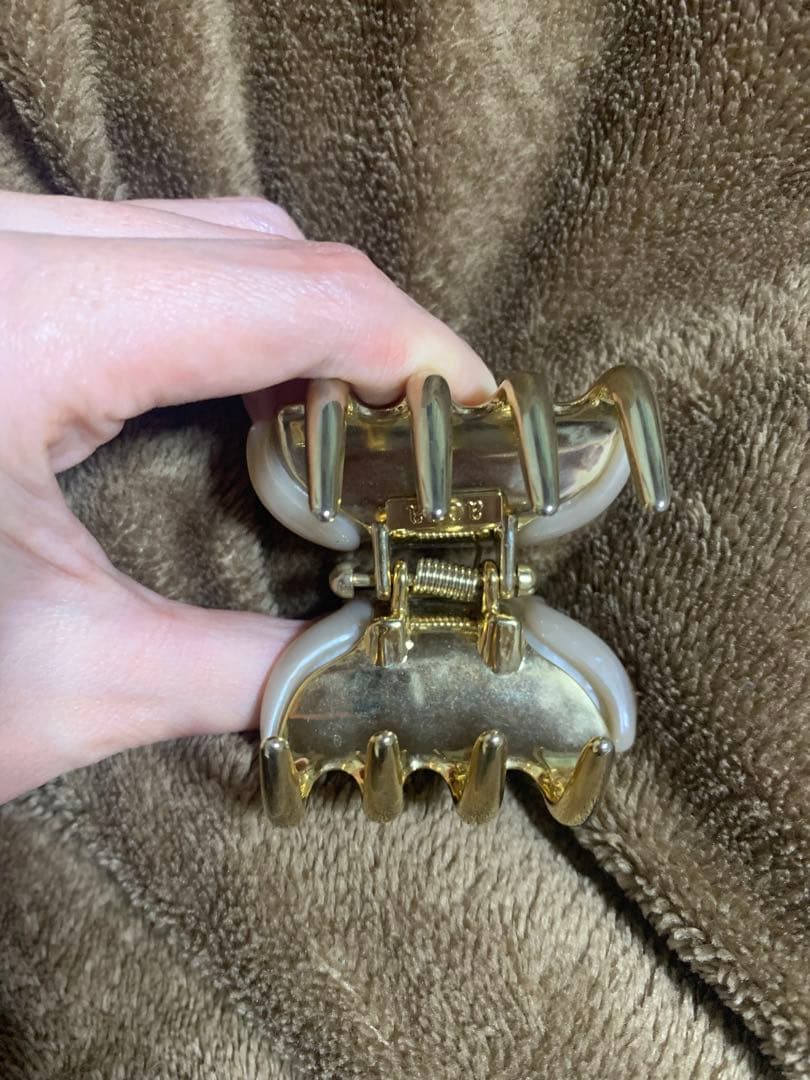 acca ティアラクリップ (ベージュ) Gサイズ グランデ