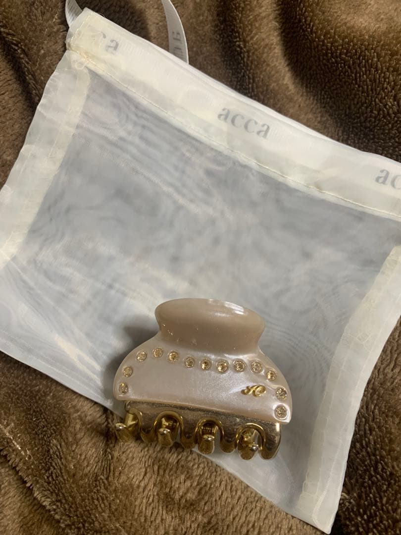 acca ティアラクリップ (ベージュ) Gサイズ グランデ