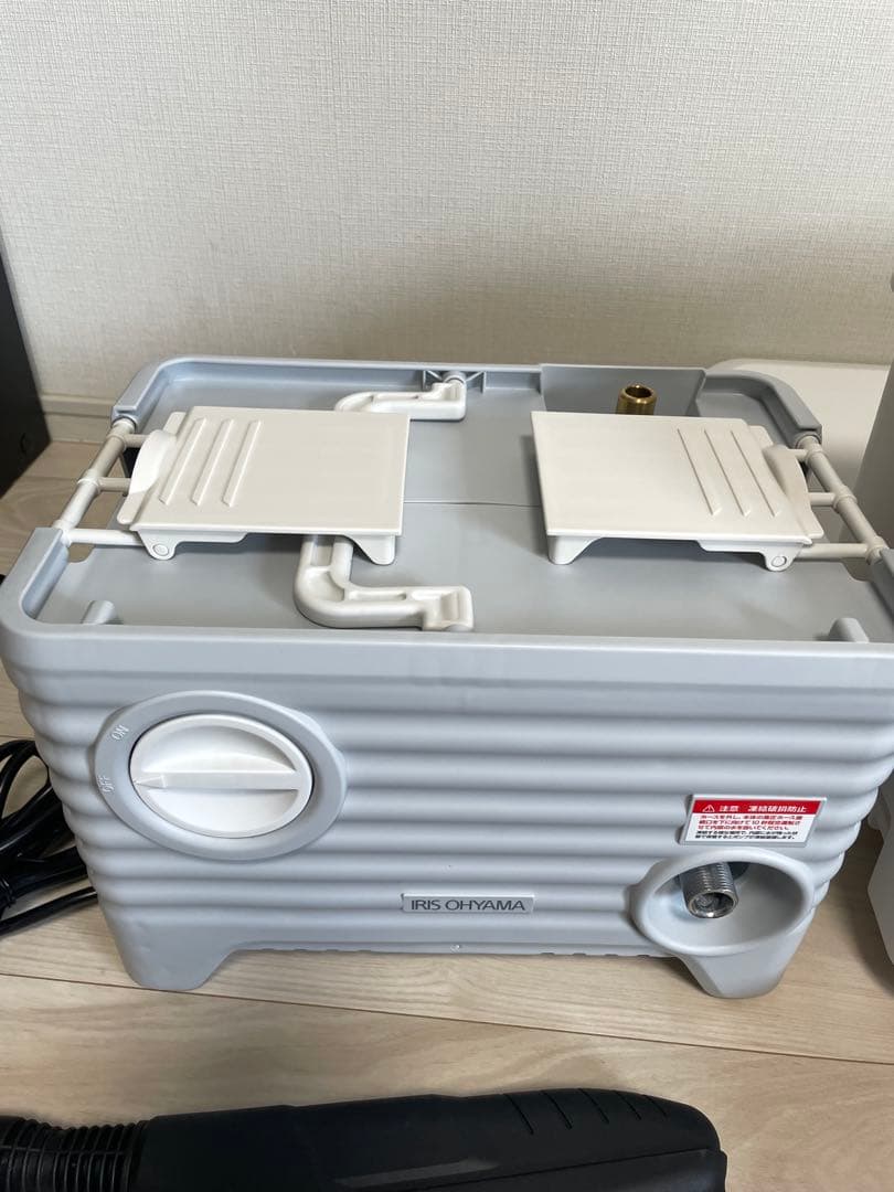 アイリスオーヤマ　タンク式高圧洗浄機 SBT-512N