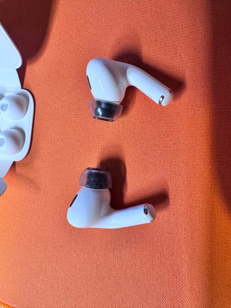 AirPods Pro 第2世代（USB-Cモデル）　限定保証あり