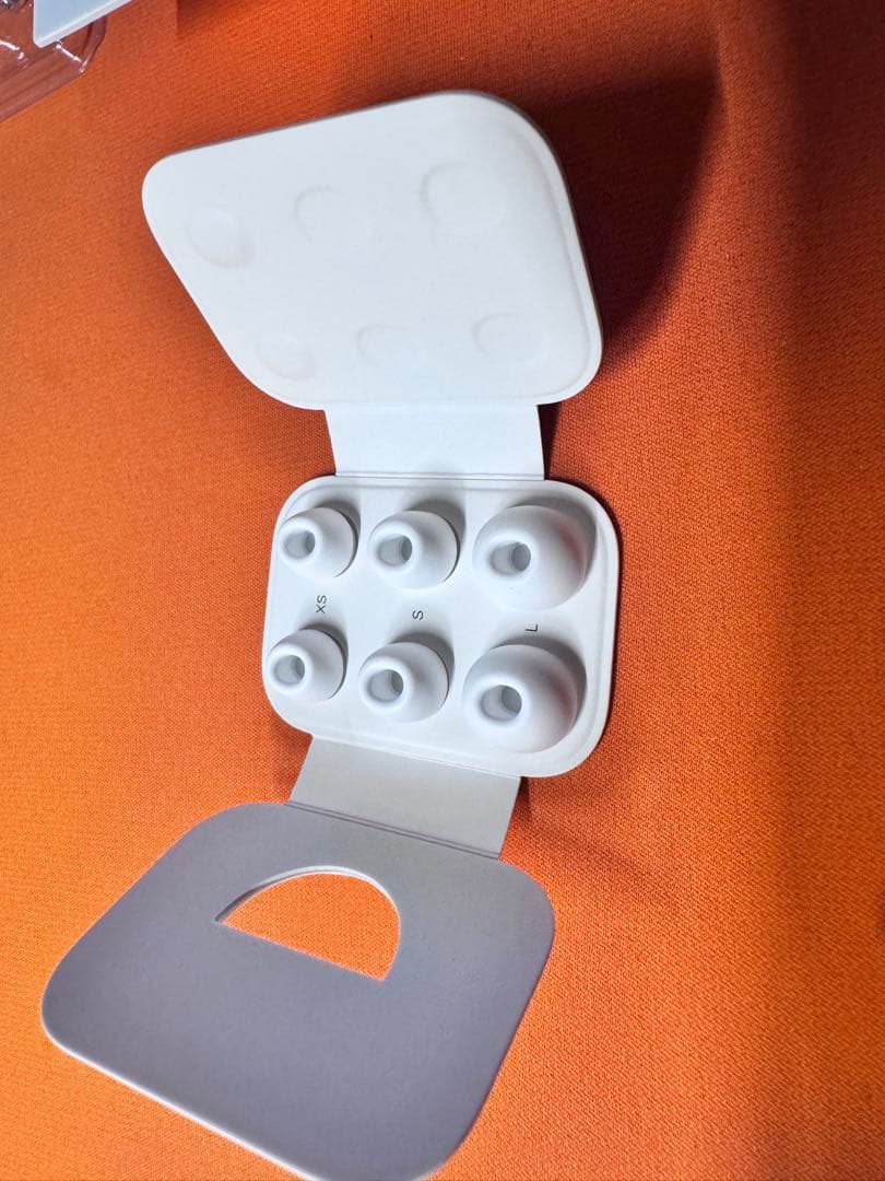 AirPods Pro 第2世代（USB-Cモデル）　限定保証あり