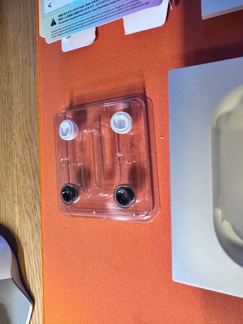 AirPods Pro 第2世代（USB-Cモデル）　限定保証あり