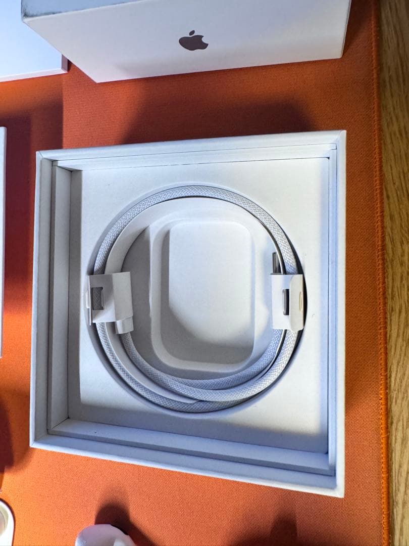 AirPods Pro 第2世代（USB-Cモデル）　限定保証あり