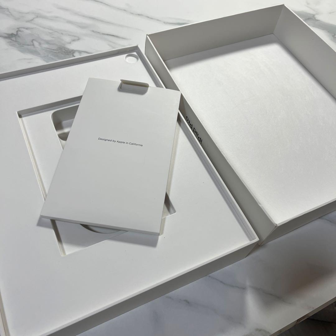 iPad Pro 12.9 Wi-Fi + Cellular第3世代