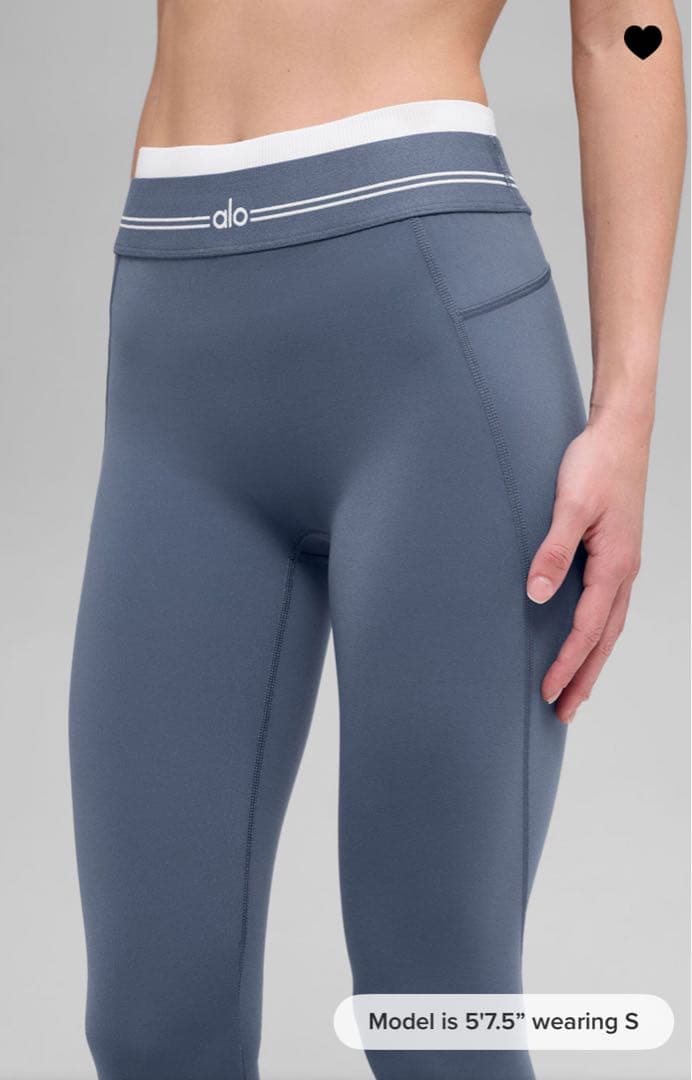 aloyoga正規品　alo yoga レギンス ヨガ　XS相当