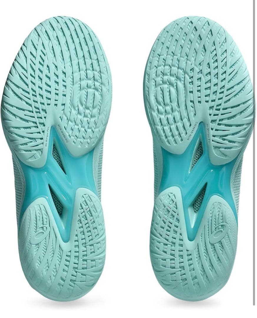 シューズ GLIDE NOVA FF 3