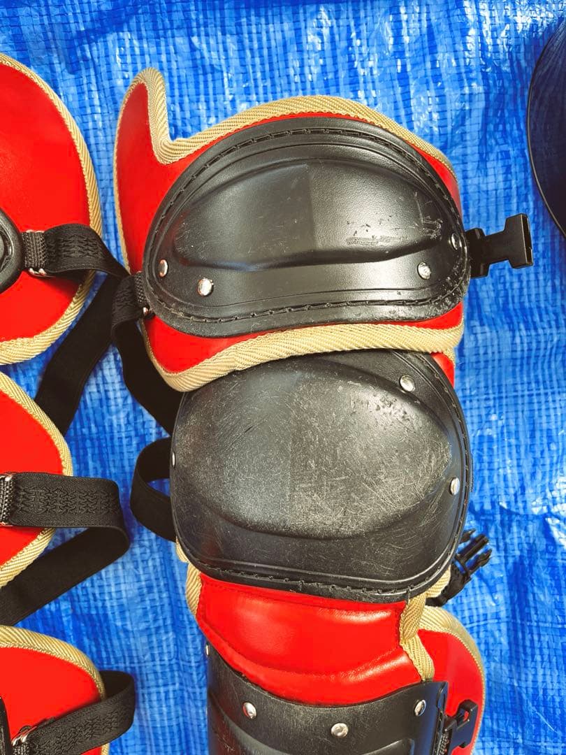 美品　SSK キャッチャー防具　新品ロジン付き