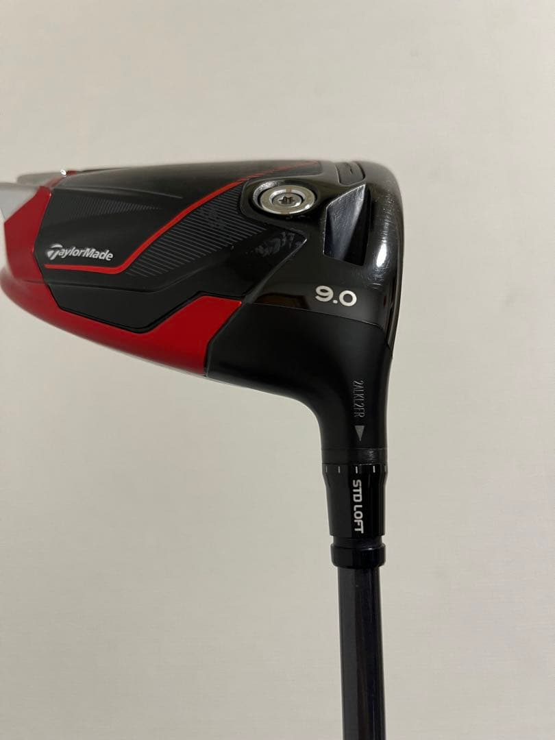 stealth2 ドライバー　9.0 純正シャフト50s　ヘッドカバー付き