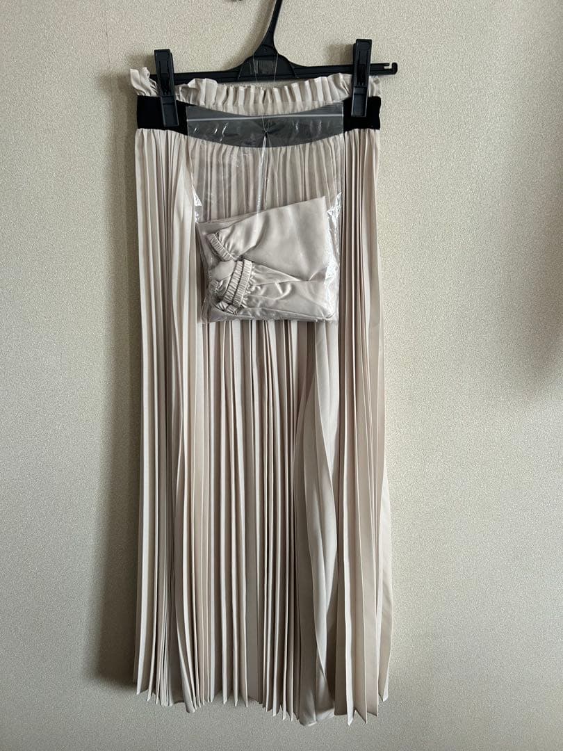 新品 Ameri MANY WAY LAYERED PLEATS DRESS