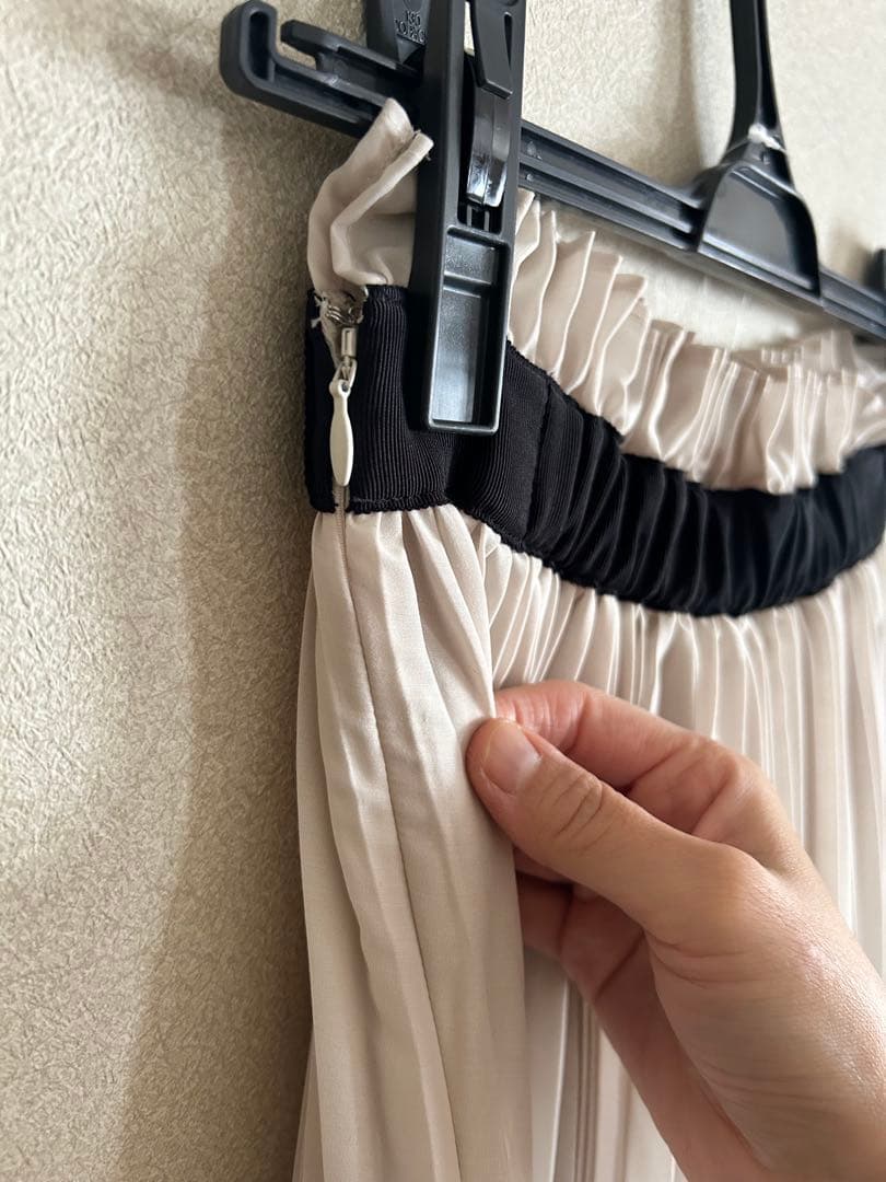 新品 Ameri MANY WAY LAYERED PLEATS DRESS