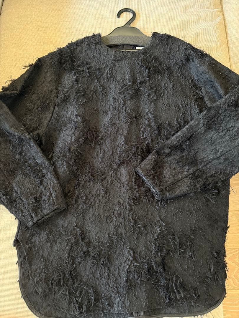 【美品】OHGAフリンジデザイン ジャガードトップス黒