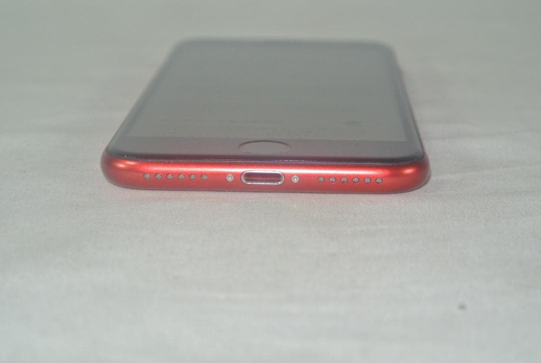 Apple iPhone SE（第2世代）64GB レッド MHGR3J/A