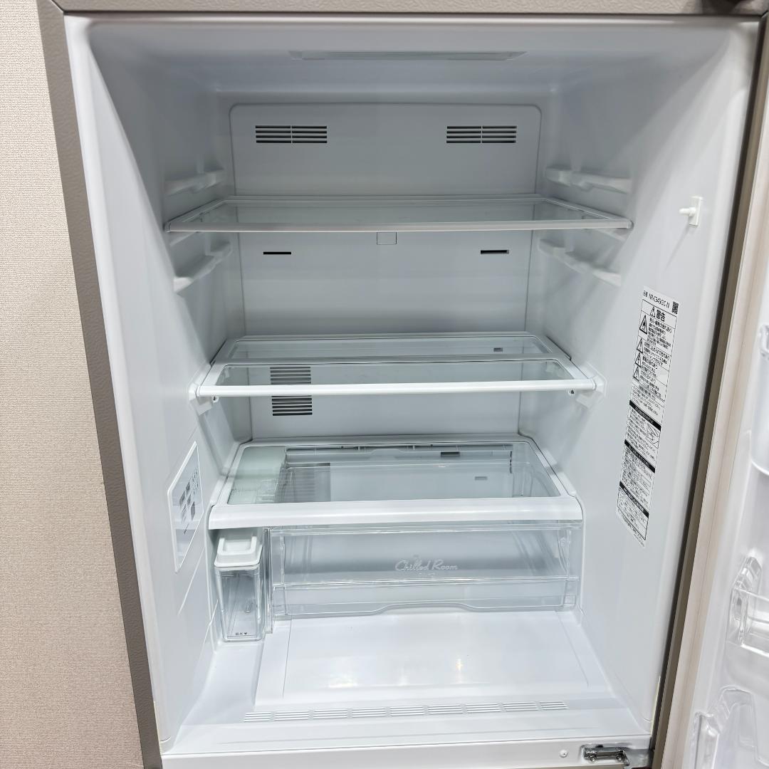 東京23区送料無料　超美品パナソニック2022年製　335L　洗浄/除菌済み