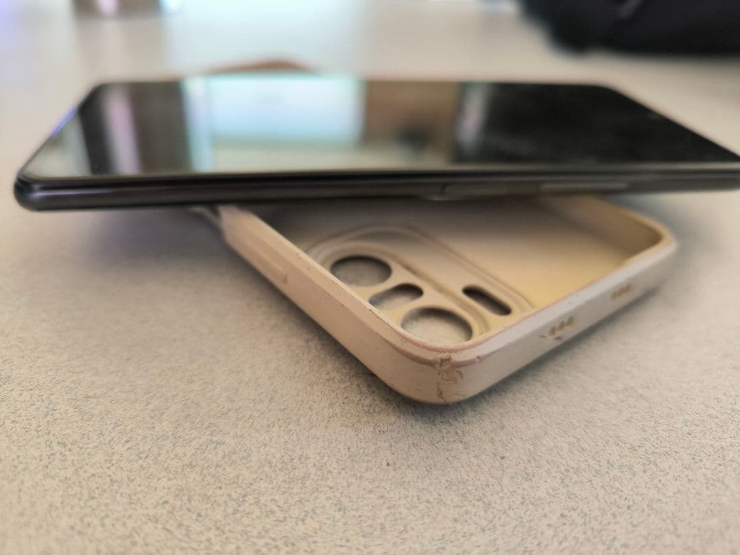 Xiaomi POCO F3 グローバル版 simフリー ８GB２５６GB