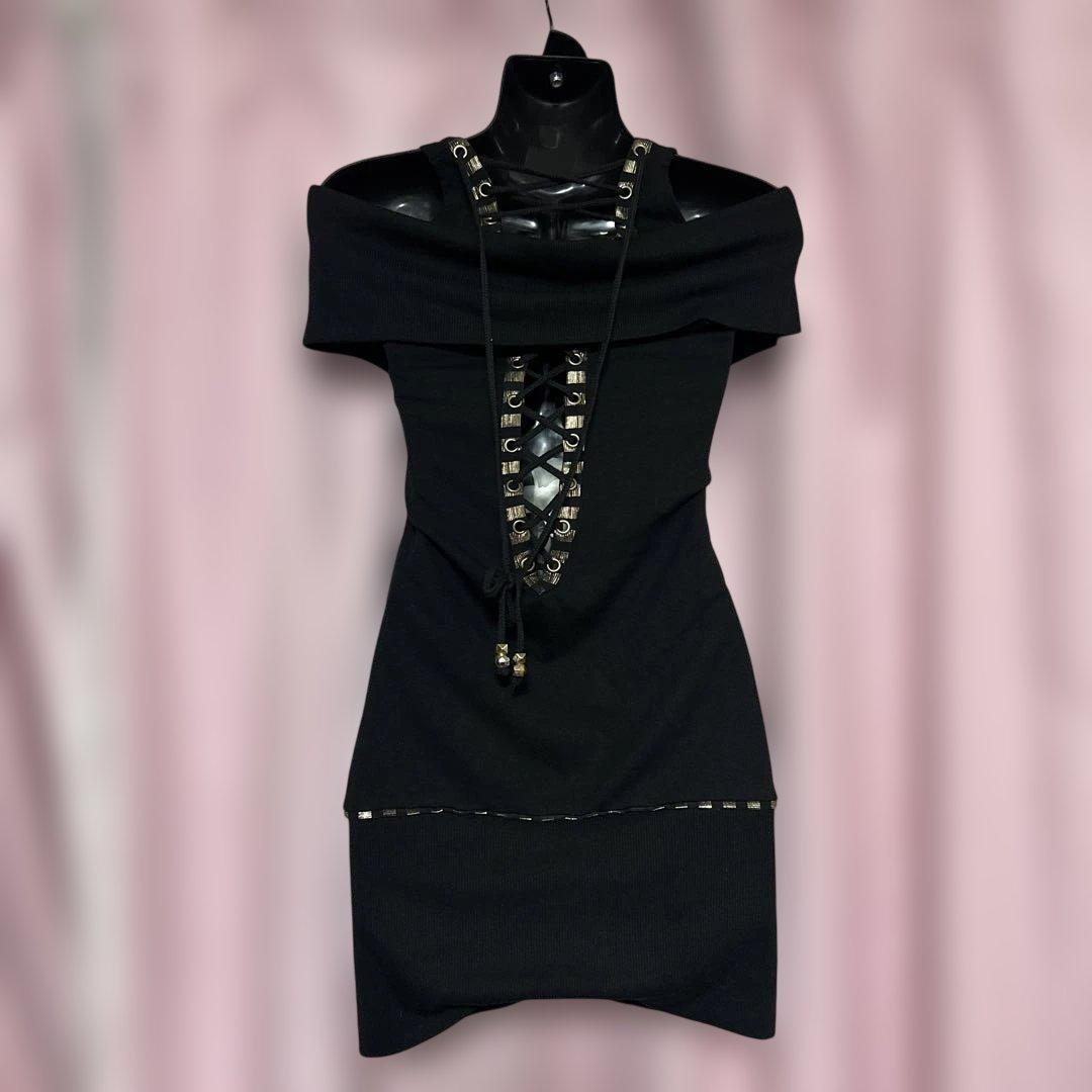 未使用　希少！　d.i.a オフショルダー タイトフィット トップス 黒