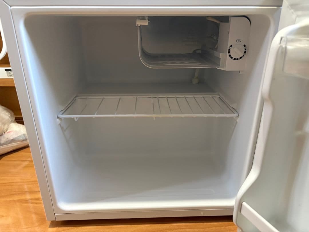 comfee コンフィーRCD45WHE 冷蔵庫 45L 1ドア