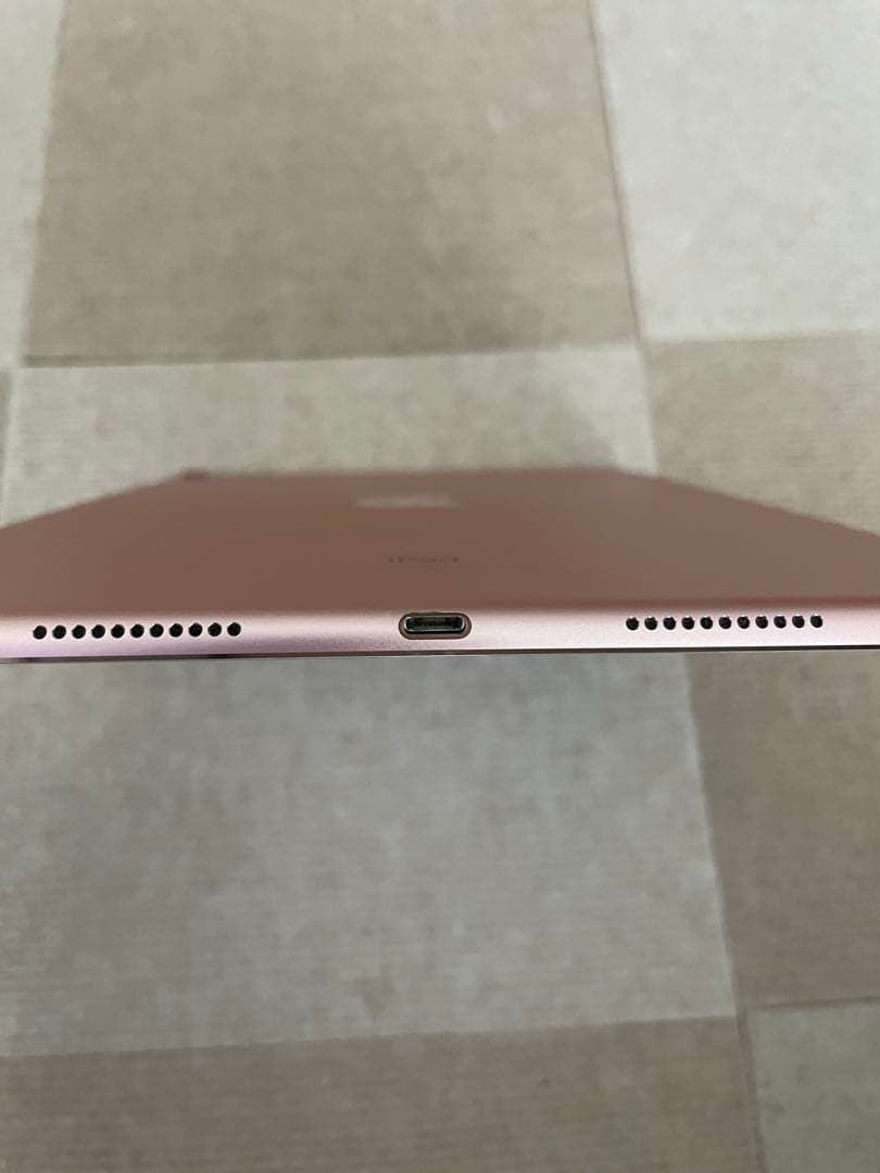 【美品】iPad Pro 10.5 Wi-Fi+セルラー64G SIMフリー