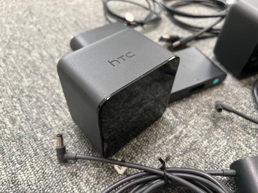 HTC Vive Pro 一式 (HMDのスピーカーとフェイスクッションなし)