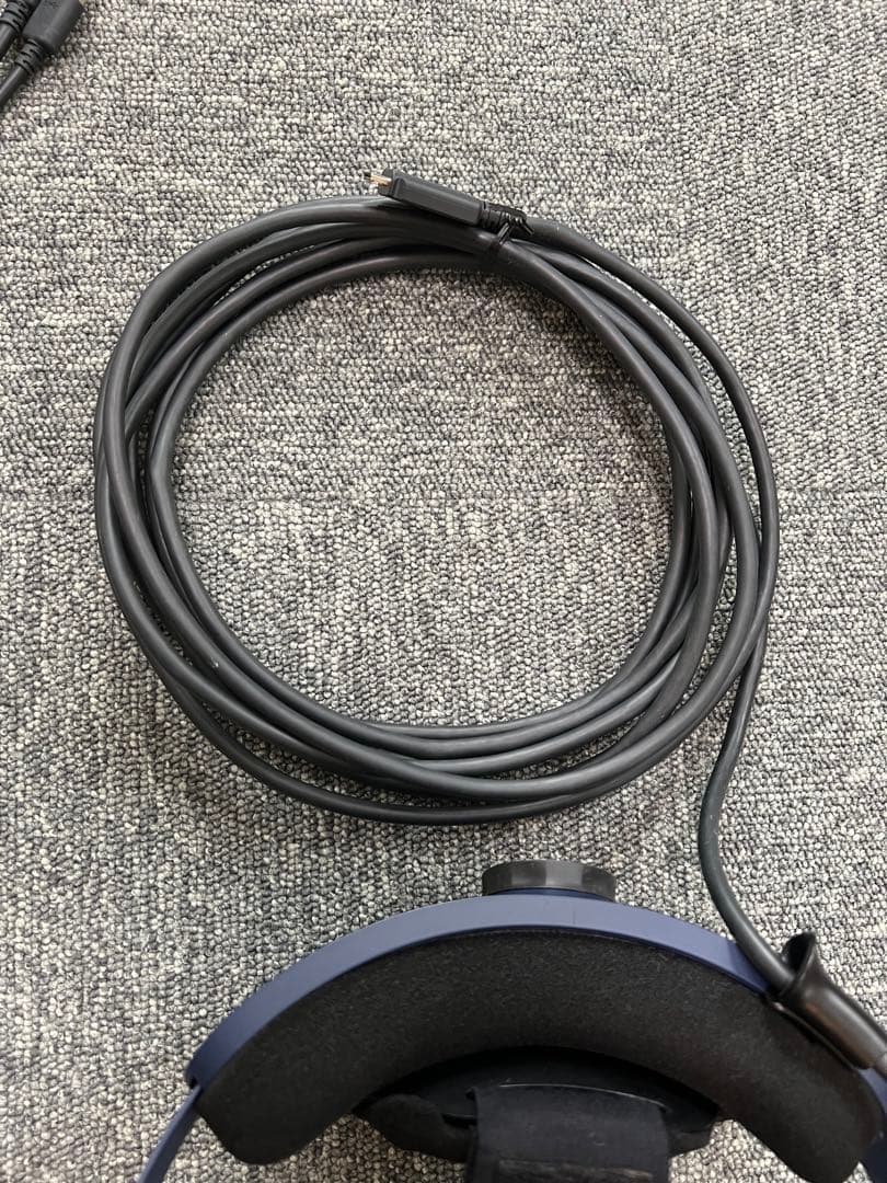 HTC Vive Pro 一式 (HMDのスピーカーとフェイスクッションなし)