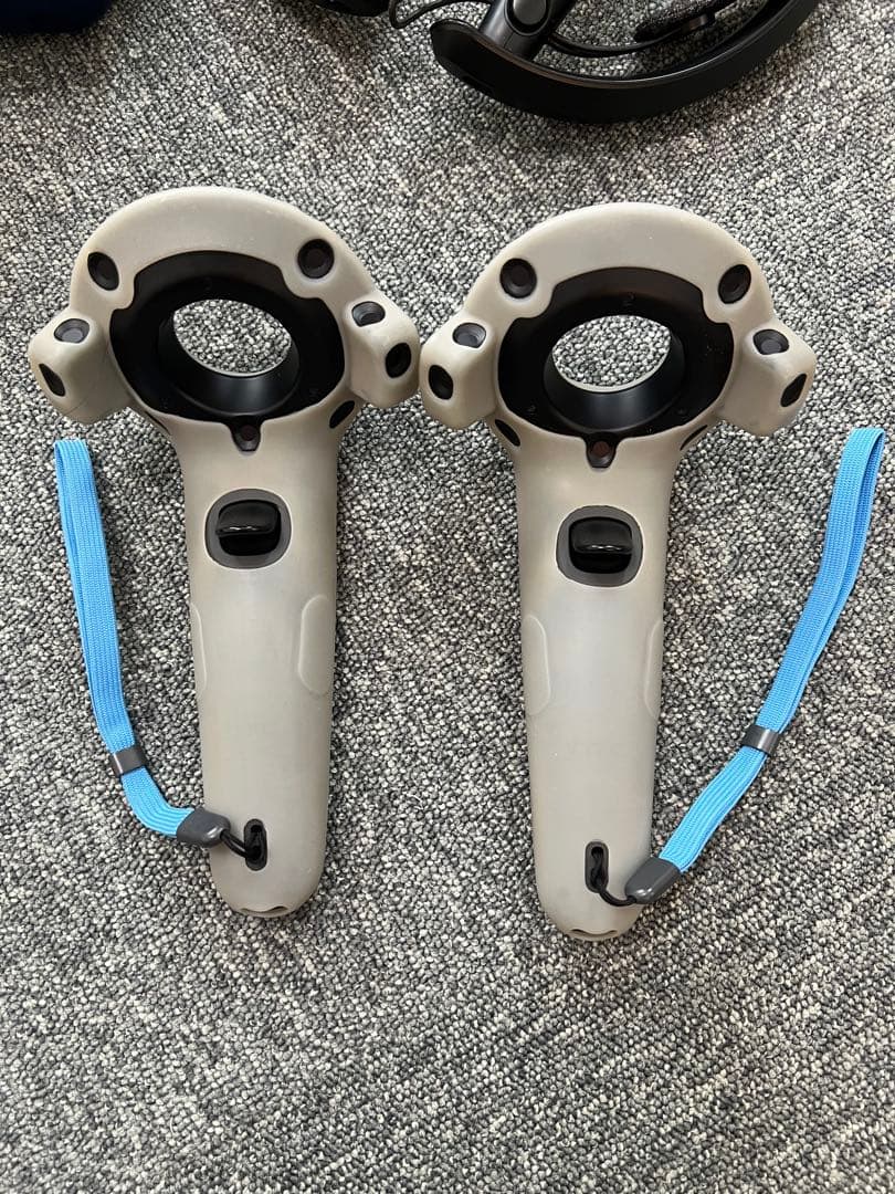 HTC Vive Pro 一式 (HMDのスピーカーとフェイスクッションなし)