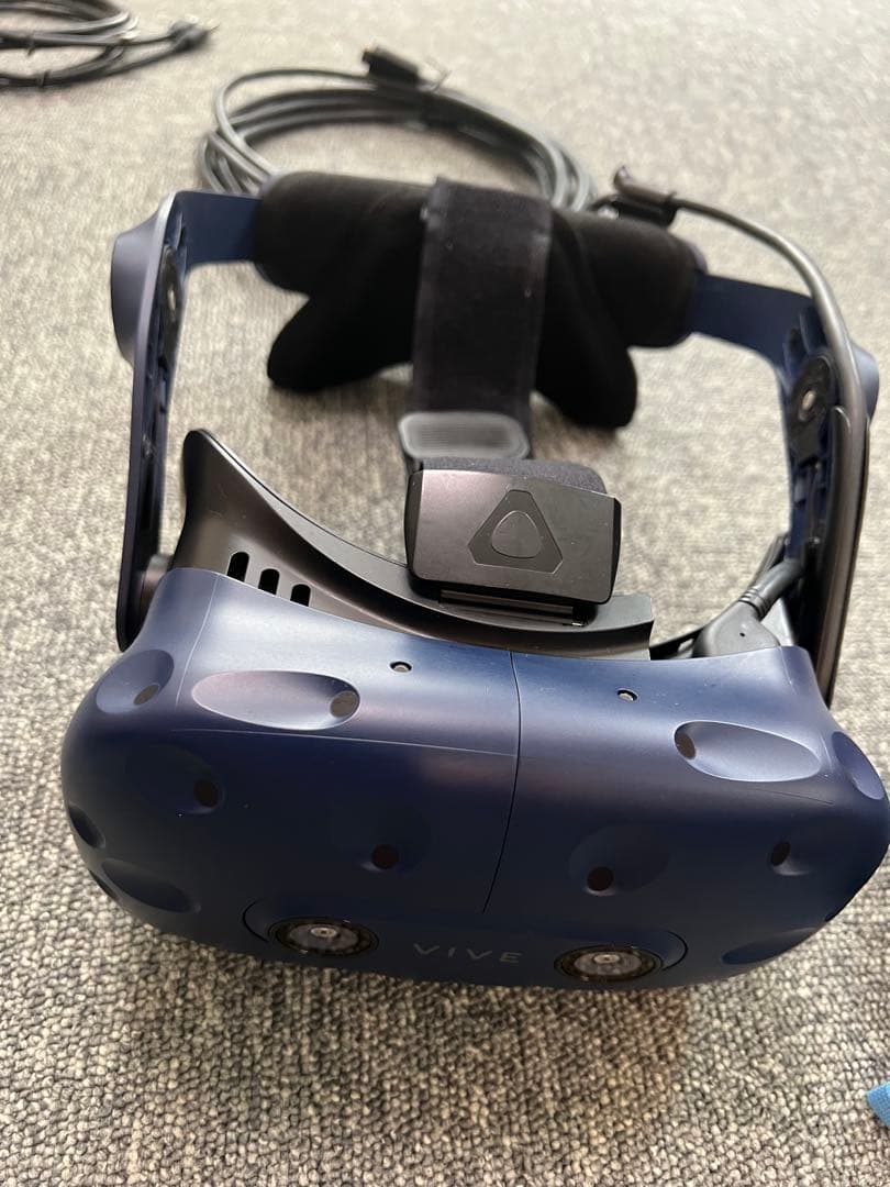 HTC Vive Pro 一式 (HMDのスピーカーとフェイスクッションなし)