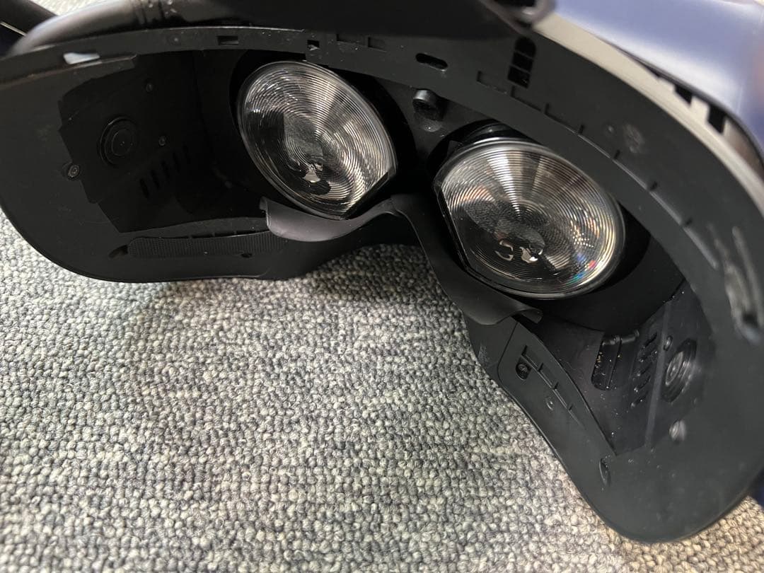 HTC Vive Pro 一式 (HMDのスピーカーとフェイスクッションなし)