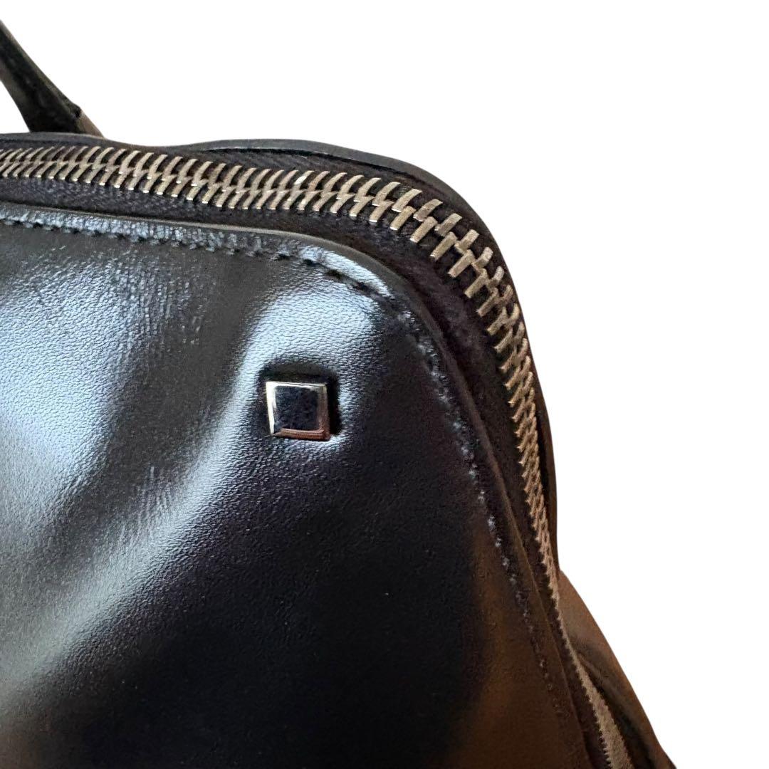 GUCCI 本革　ビジネスバッグ 黒 超軽量 A4可　オールレザー　美品　グッチ