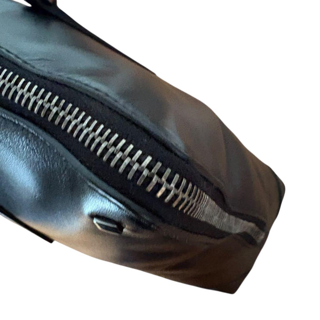 GUCCI 本革　ビジネスバッグ 黒 超軽量 A4可　オールレザー　美品　グッチ