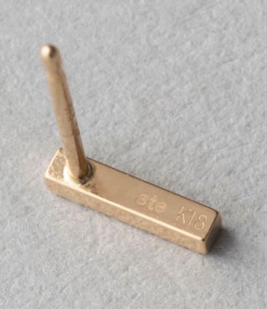 ete K18YG クレール トライアングルカット ピアス