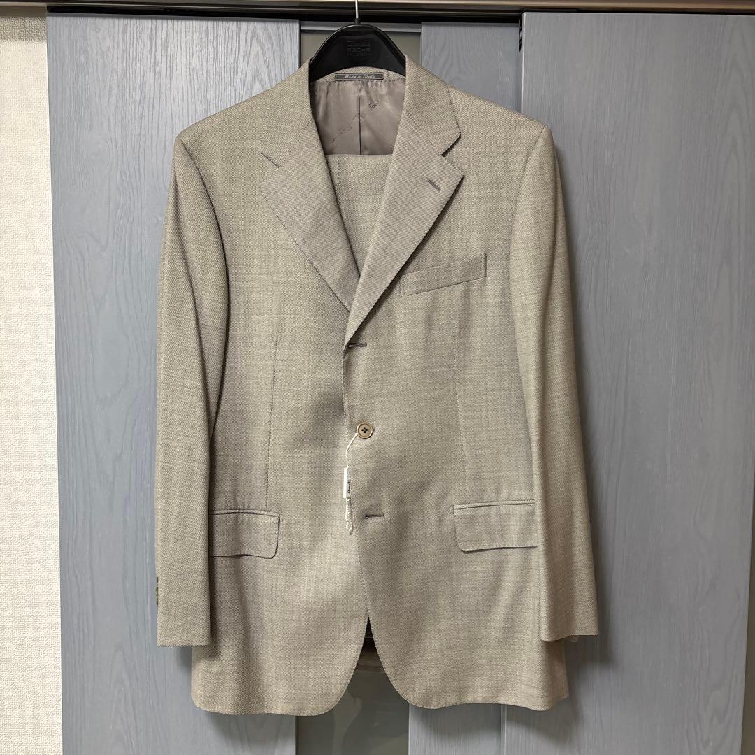 Salvatore Ferragamo ベージュ ビジネススーツ