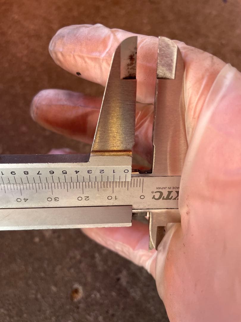 神奈川県引き取り限定　マツダ　ボンゴ　SKP2L スタッドレスタイヤ6本