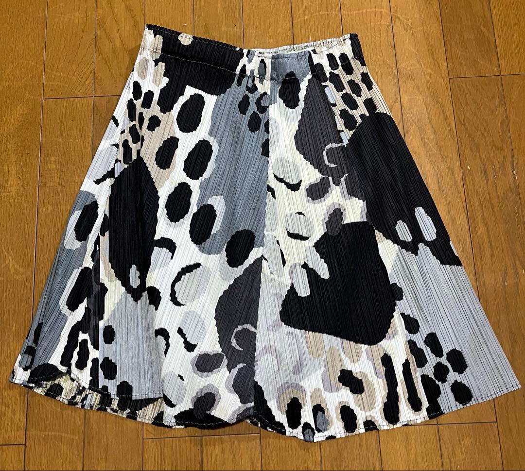 イッセイミヤケ プリーツプリーズ レディース キュロット