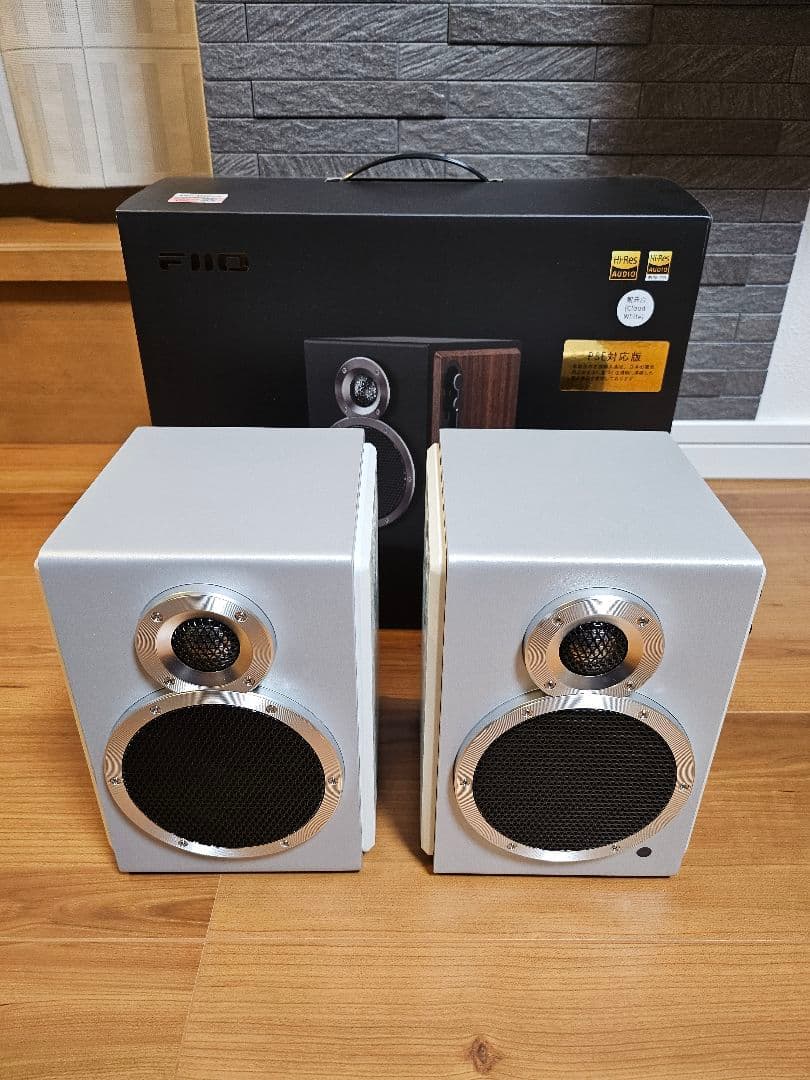 【美品・完品】FiiO SA1 White アンプ内蔵デスクトップスピーカー