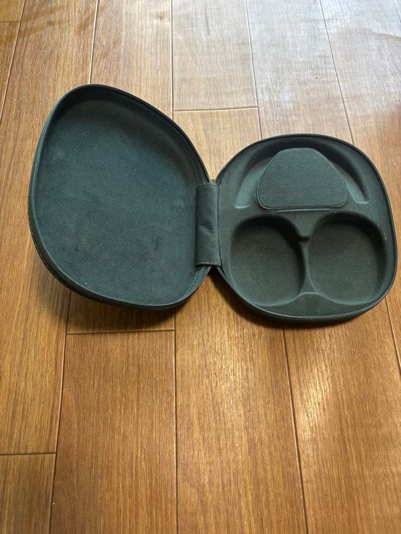 Bowers & Wilkins Px8 ダークフォレスト